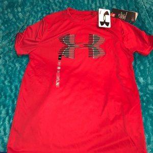 Under armour boys heat gear shirt